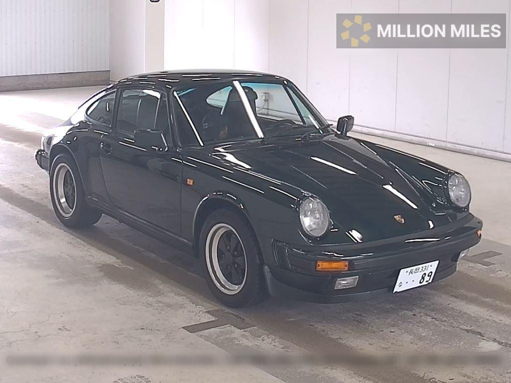 PORSCHE 911 - View 1