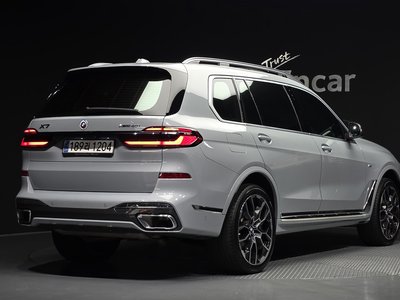 2023 BMW X7 照片 3