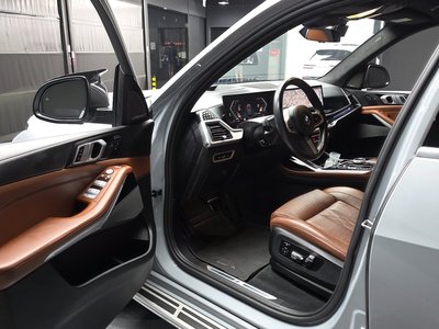 2023 BMW X7 thumbnail 13