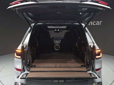 2023 BMW X7 thumbnail 33