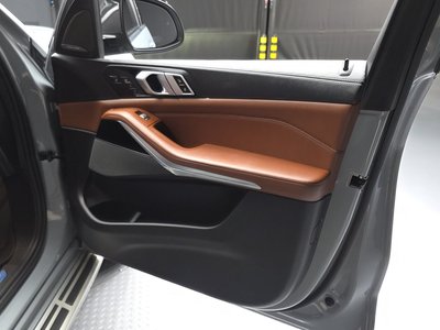 2023 BMW X7 thumbnail 14