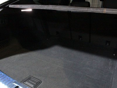 LAMBORGHINI URUS - 4