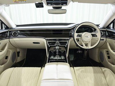 صورة مصغرة 20 لـ 2026 Bentley FLYING SPUR