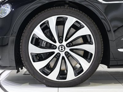 2026 Bentley FLYING SPUR 照片 7