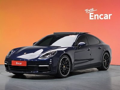 PORSCHE PANAMERA - 1