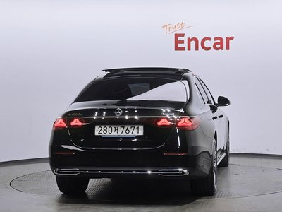 MERCEDES-BENZ E-CLASS - 4