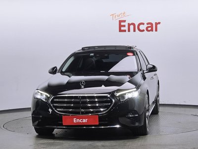 MERCEDES-BENZ E-CLASS - 2