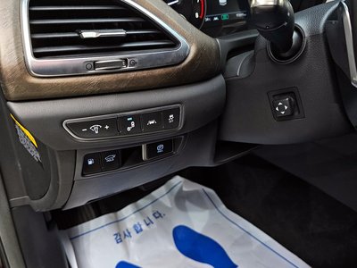 2019 Genesis G90 缩略图 13