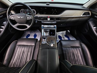 GENESIS G90 - 5