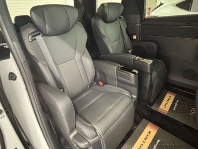 2023 Toyota ALPHARD photo 7