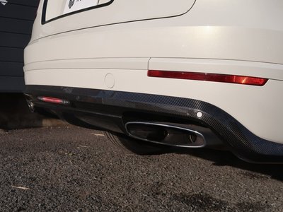 BENTLEY BENTAYGA - 6