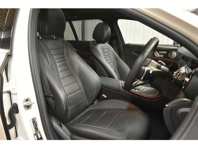 MERCEDES-BENZ E-CLASS - 9