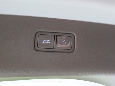 2023 Genesis GV80 thumbnail 25