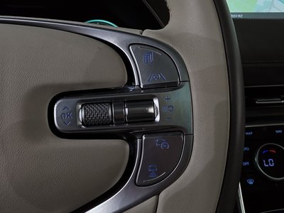 2023 Genesis GV80 thumbnail 23