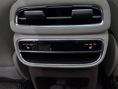 2023 Genesis GV80 thumbnail 40