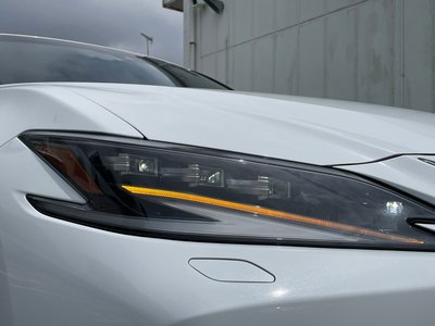 2022 Lexus ES 缩略图 18