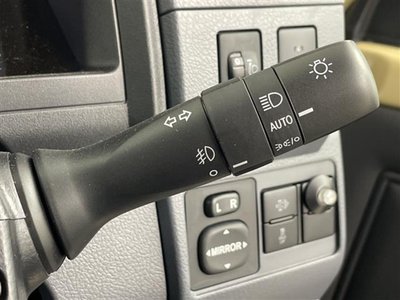 TOYOTA LAND CRUISER - 9