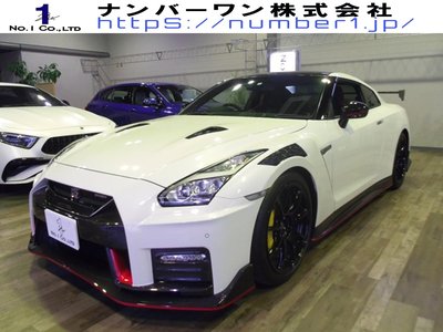 NISSAN GT-R - 2