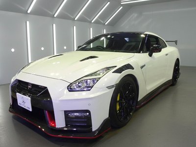 NISSAN GT-R
