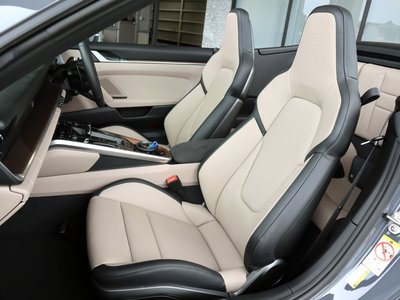 PORSCHE 911 CABRIOLET - 4