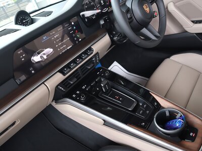 PORSCHE 911 CABRIOLET - 7