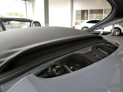 PORSCHE 911 CABRIOLET - 8