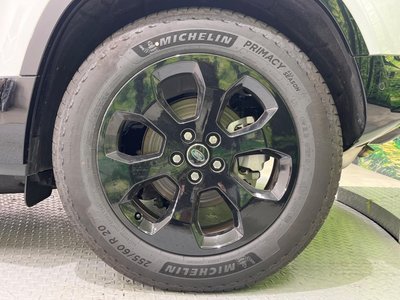 LAND ROVER DEFENDER - 7