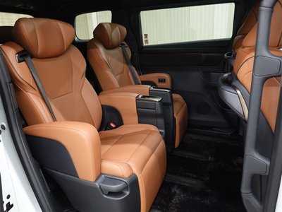 TOYOTA VELLFIRE - 9