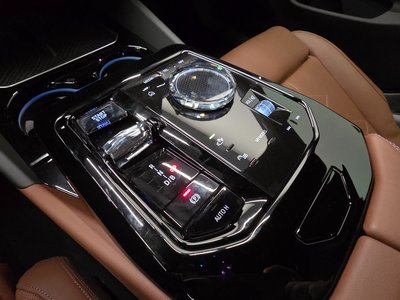 صورة 9 لـ 2024 BMW I5