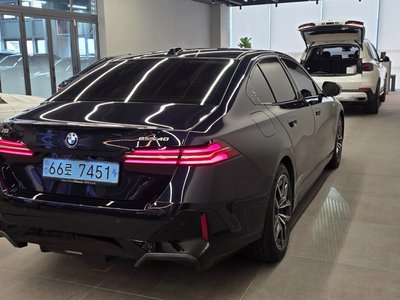 صورة 5 لـ 2024 BMW I5