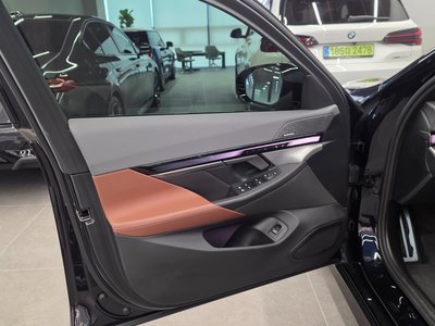 2024 BMW I5 — миниатюра 11
