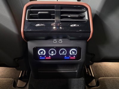 2024 BMW I5 — миниатюра 18