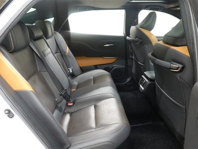 TOYOTA CROWN CROSSOVER - 9