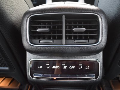 2026 Mercedes-BENZ GLS — миниатюра 58
