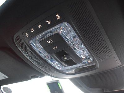 2026 Mercedes-BENZ GLS — миниатюра 64