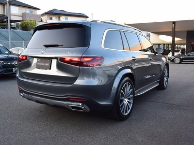 2026 Mercedes-BENZ GLS — миниатюра 11