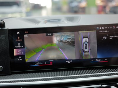 2023 BMW X7 缩略图 12