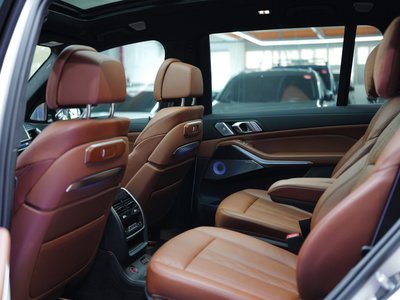 BMW X7 - 8
