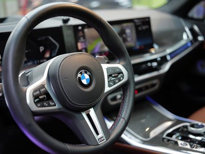 BMW X7 - 7