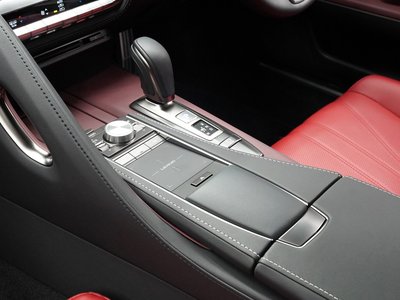 صورة مصغرة 17 لـ 2021 Lexus LC