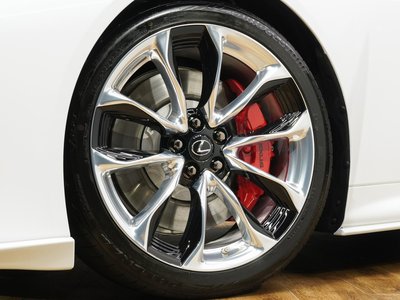 صورة مصغرة 42 لـ 2021 Lexus LC