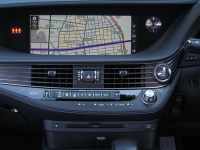 2018 Lexus LS — миниатюра 27