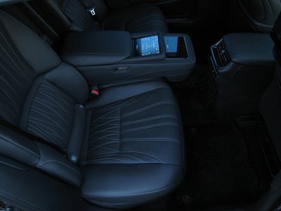 2018 Lexus LS — миниатюра 73
