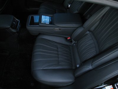 2018 Lexus LS — миниатюра 75