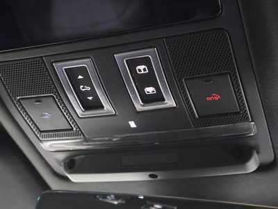 2025 LAND Rover DEFENDER 缩略图 21