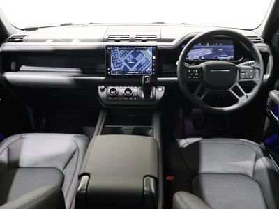 صورة 4 لـ 2025 LAND Rover DEFENDER