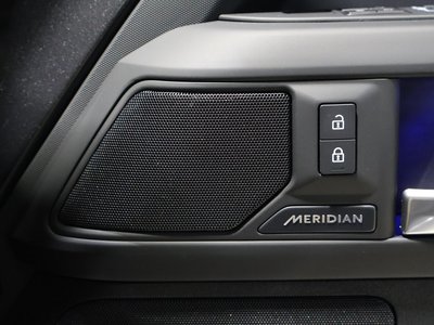 2025 LAND Rover DEFENDER 缩略图 29