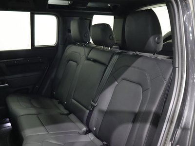 صورة 5 لـ 2025 LAND Rover DEFENDER