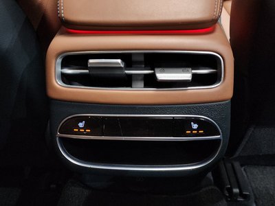 2021 Genesis GV70 thumbnail 19
