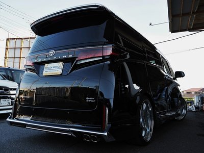 TOYOTA VELLFIRE - 4